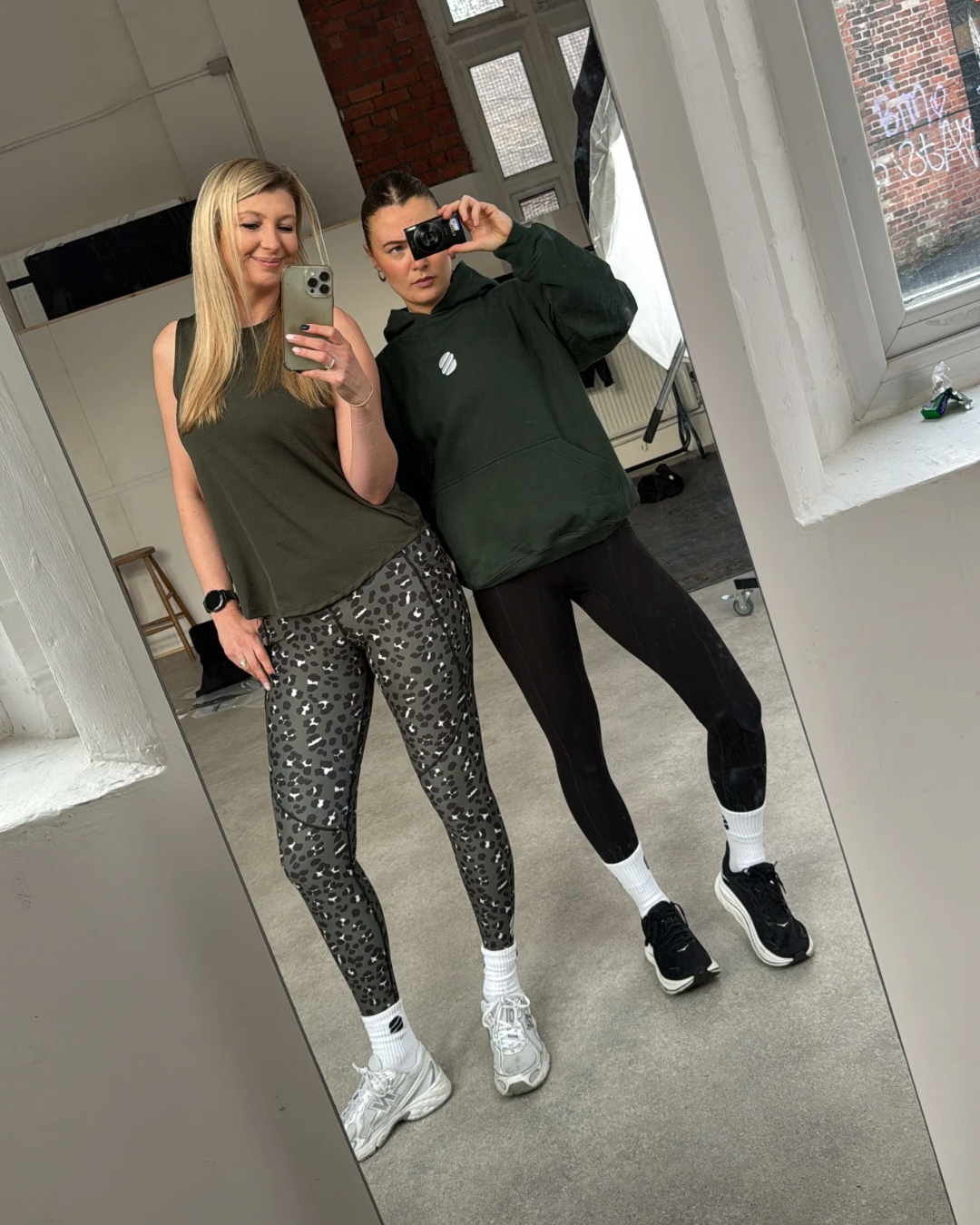 RISE Compression Leggings - Green/Grey Leopard Print