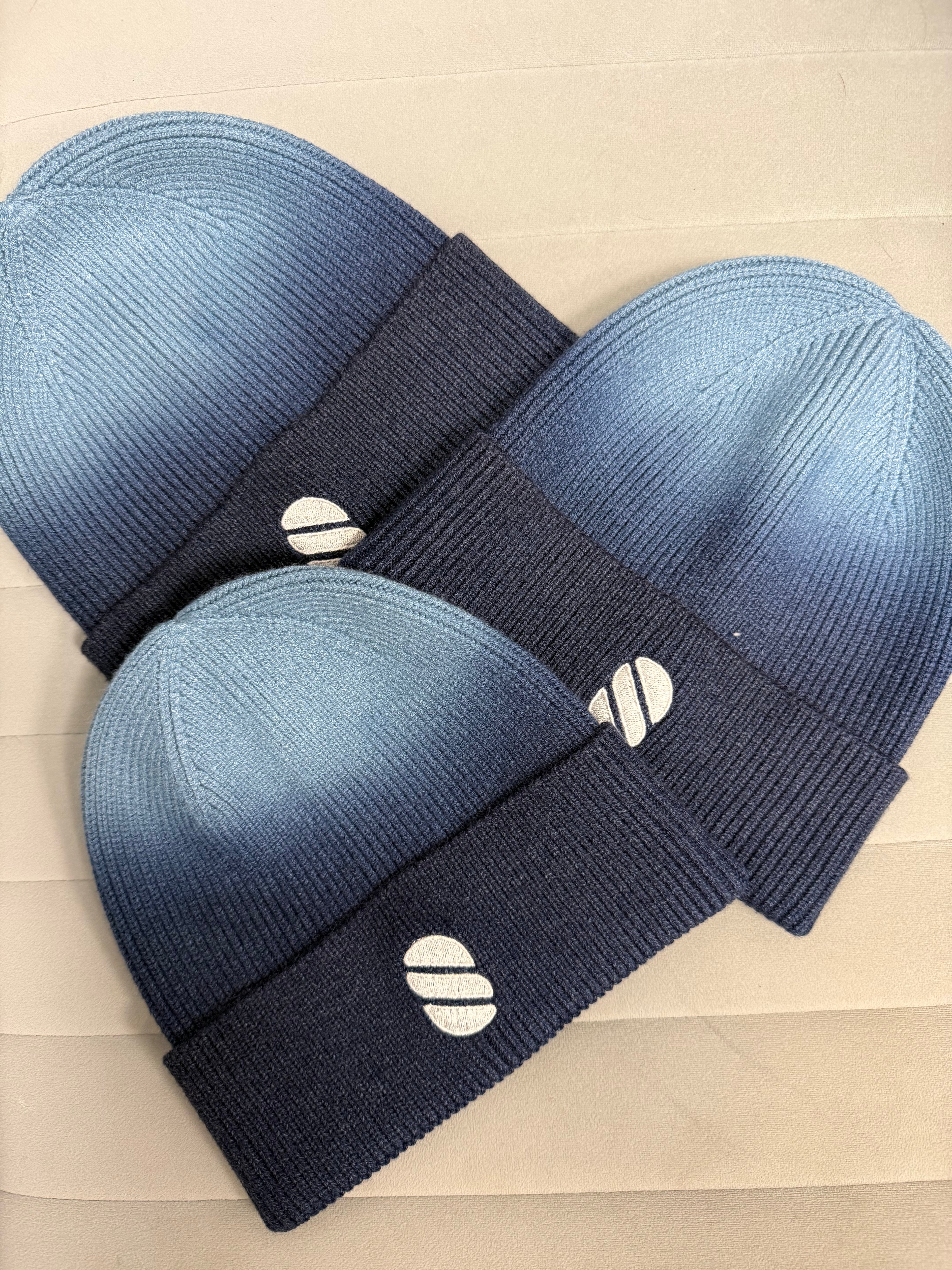 Ombre Show Up Club Beanie - Blue/Navy