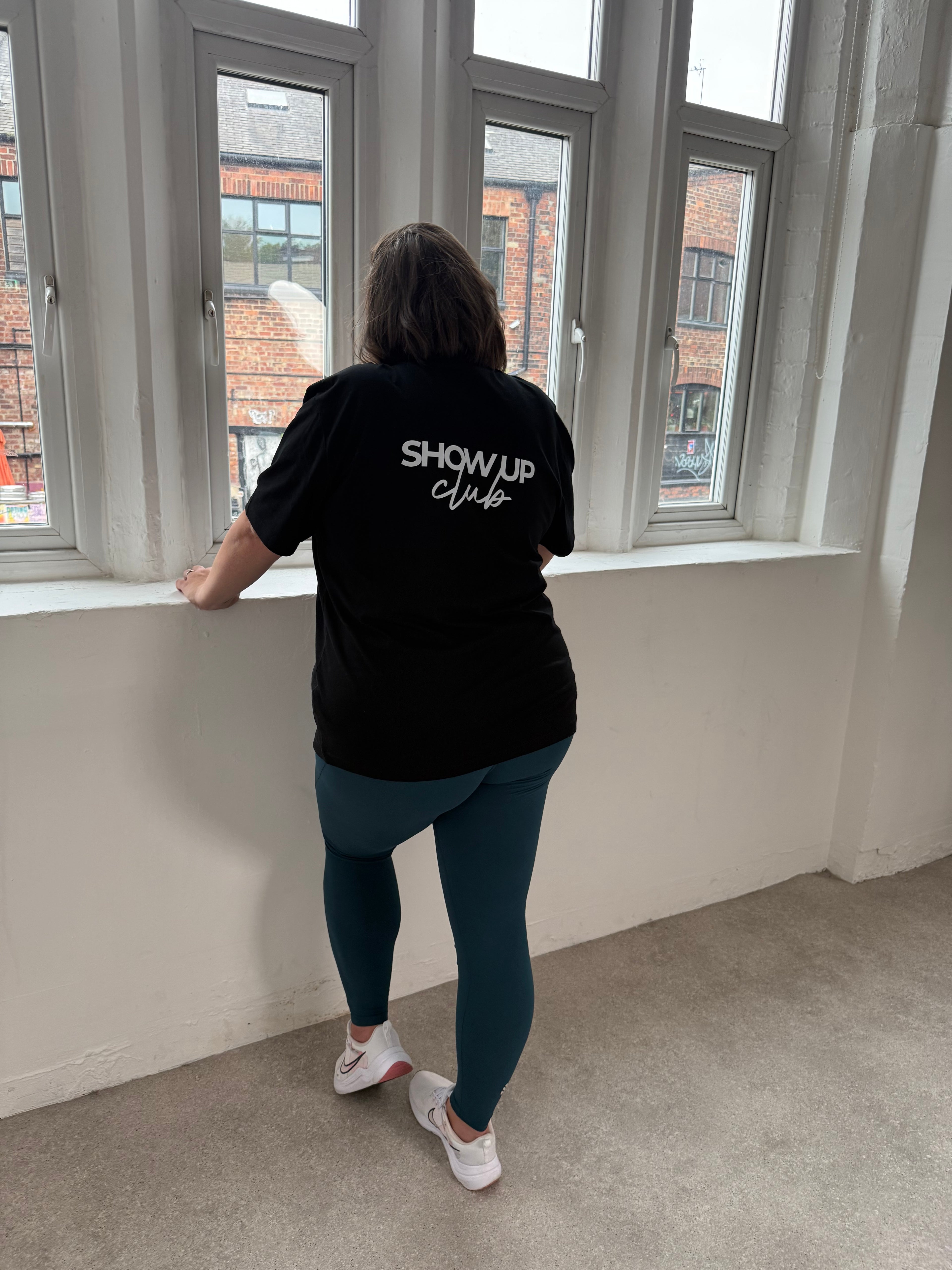 Show Up Club Relaxed Fit Team T-Shirt - Black